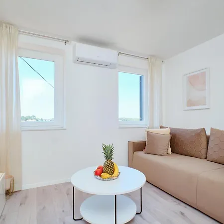 Awesome In With Wifi Appartamento Mali Lošinj